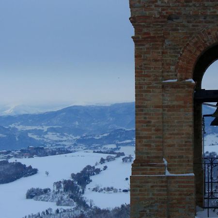 Agriturismo Pozzuolo Serrungarina Экстерьер фото