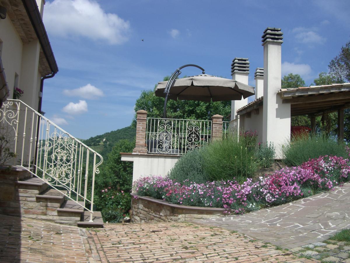 Agriturismo Pozzuolo Serrungarina Экстерьер фото