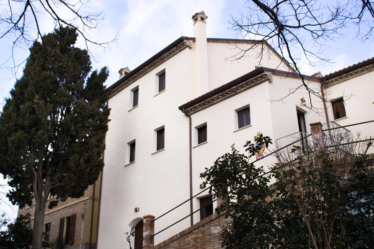 Agriturismo Pozzuolo Serrungarina Экстерьер фото